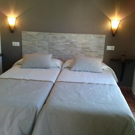 Hostal Suetxe Los Arcos Ngoại thất bức ảnh