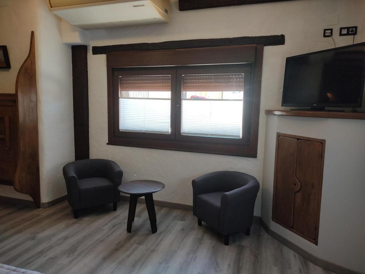 Hostal Suetxe Los Arcos Ngoại thất bức ảnh