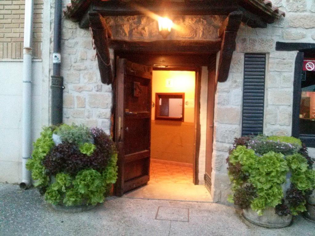 Hostal Suetxe Los Arcos Ngoại thất bức ảnh