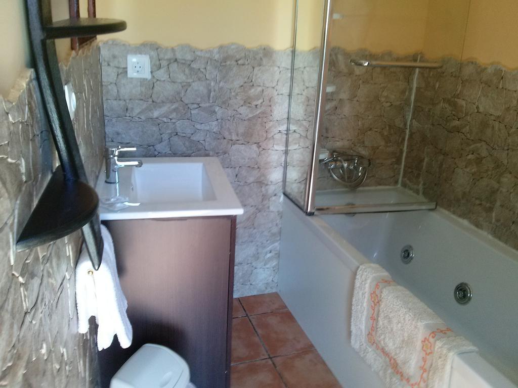 Hostal Suetxe Los Arcos Ngoại thất bức ảnh