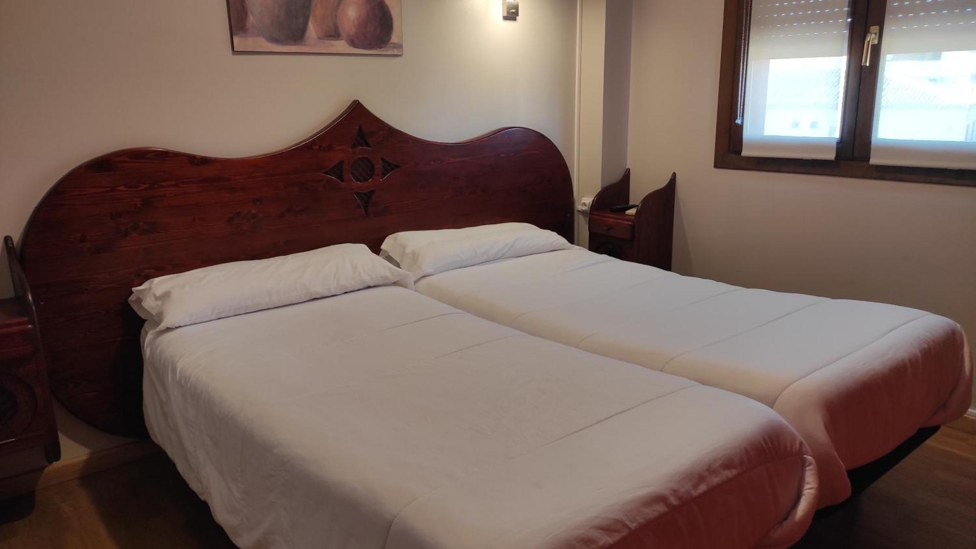 Hostal Suetxe Los Arcos Ngoại thất bức ảnh