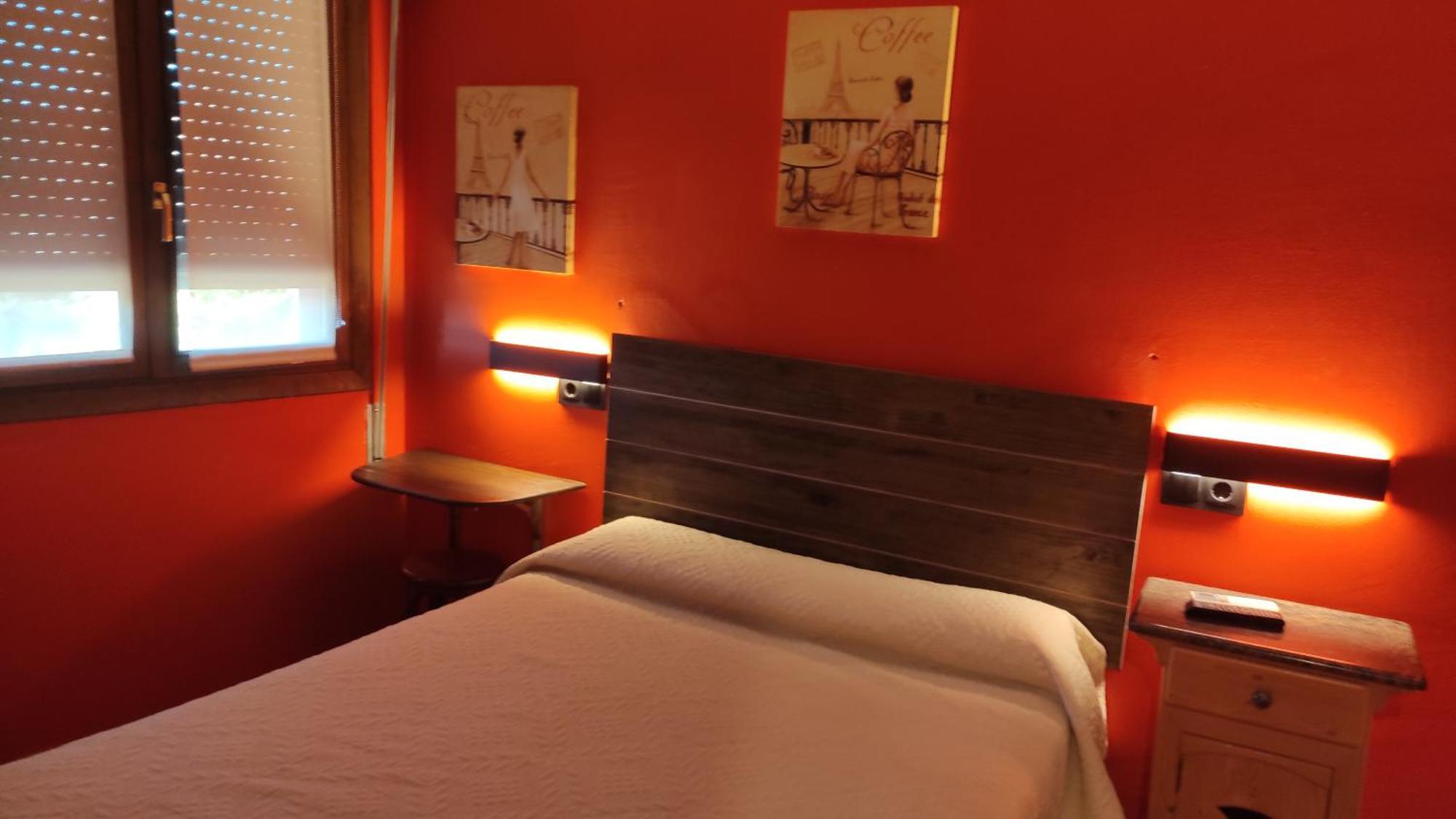 Hostal Suetxe Los Arcos Ngoại thất bức ảnh