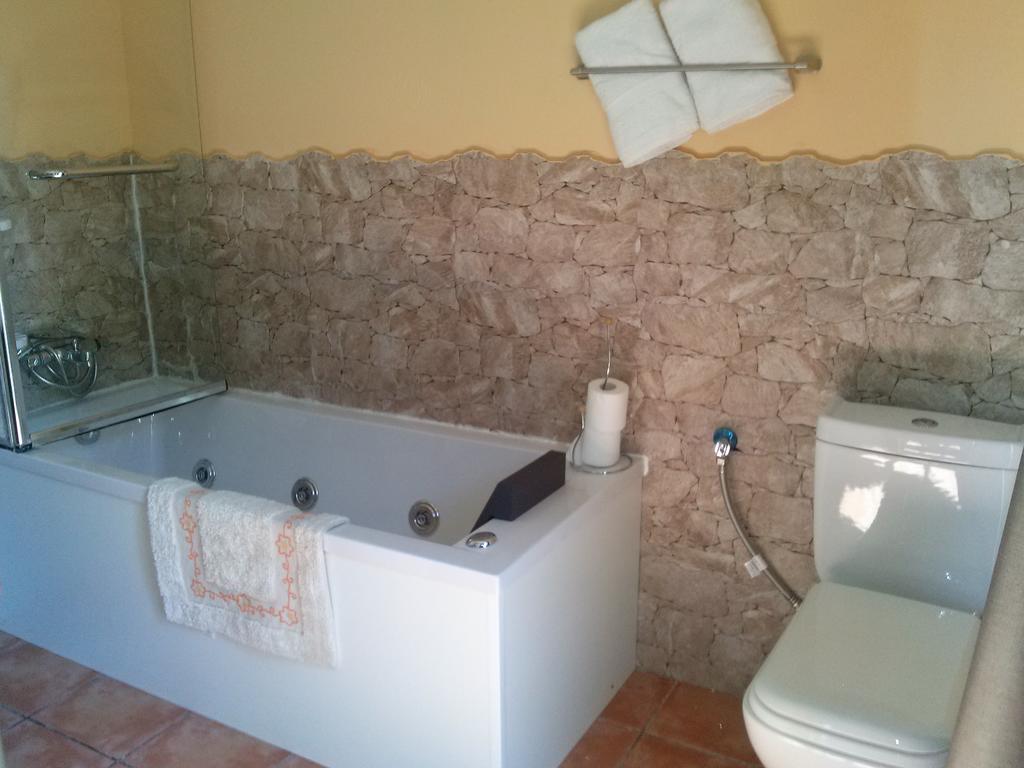 Hostal Suetxe Los Arcos Phòng bức ảnh